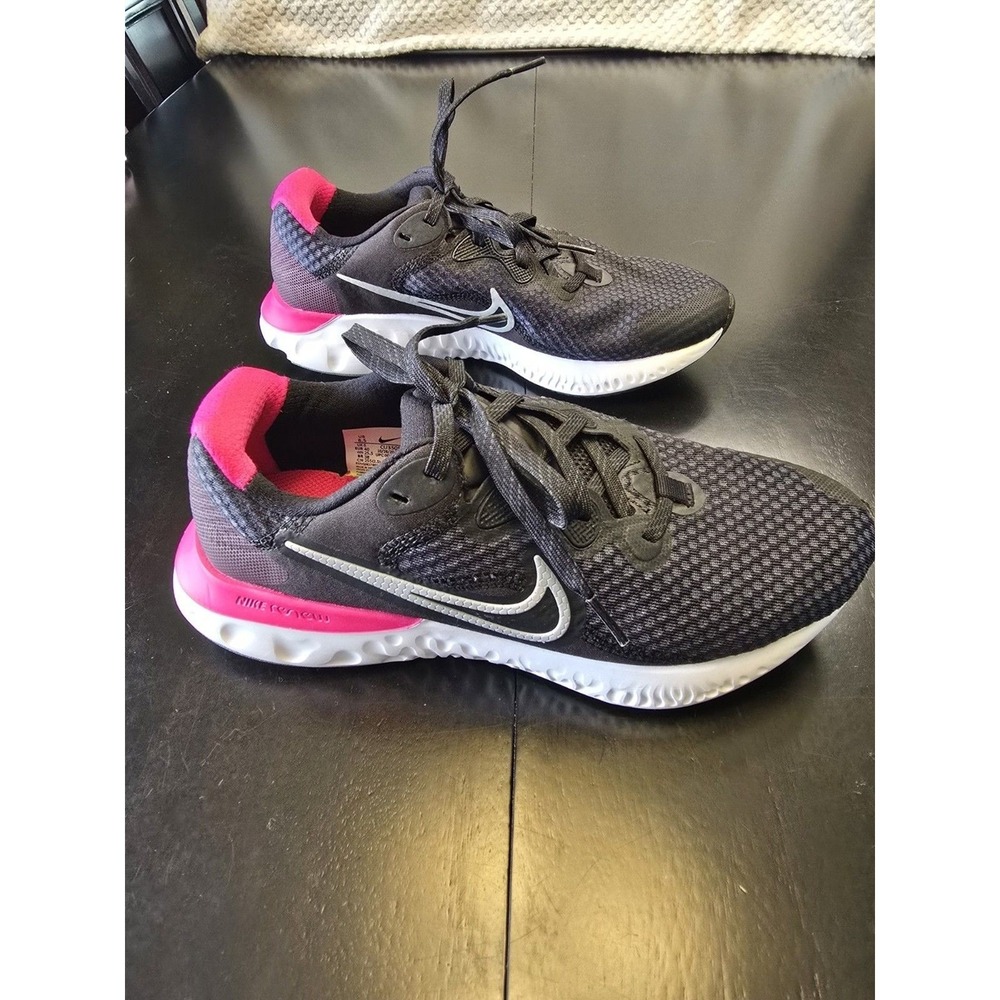 Nike Renew Run 2 W8.5 (Style Code: CU3505-002)‎ Black/Fireberry/Dark Smoke Grey